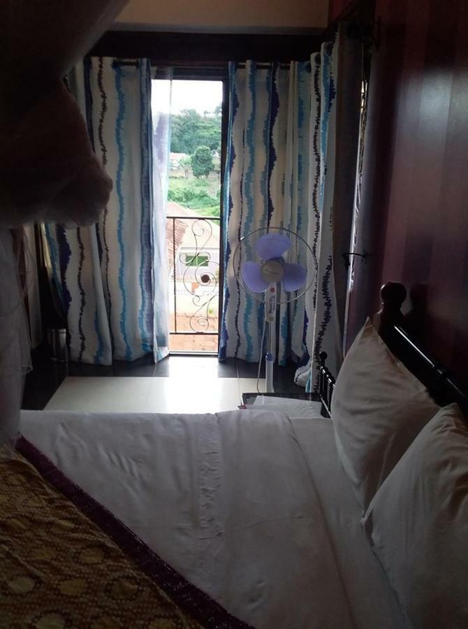 Egret Pilgrims Inn Namugongo ภายนอก รูปภาพ